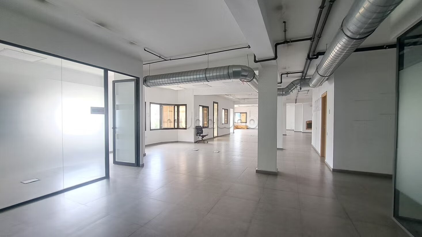 Bureau 420 m² à louer à الدار البيضاء (Racine Massira) — Photo 2
