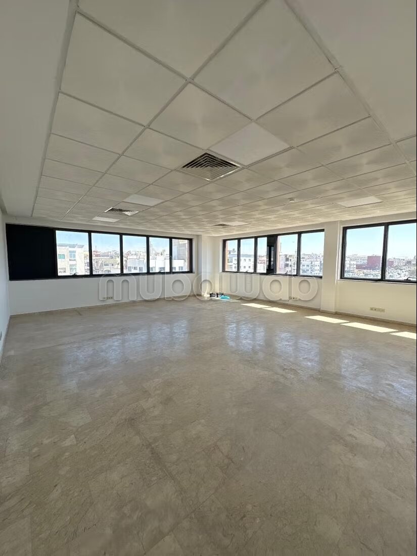 Bureau 73 m² à louer à Témara à Témara