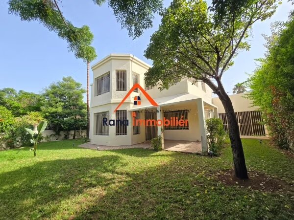 702 m² Villa for Rent in Rabat - Hay Riad — Photo 10