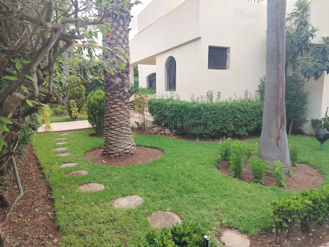 Villa 900 m² for rent in Hay Riad Rabat — Photo 6