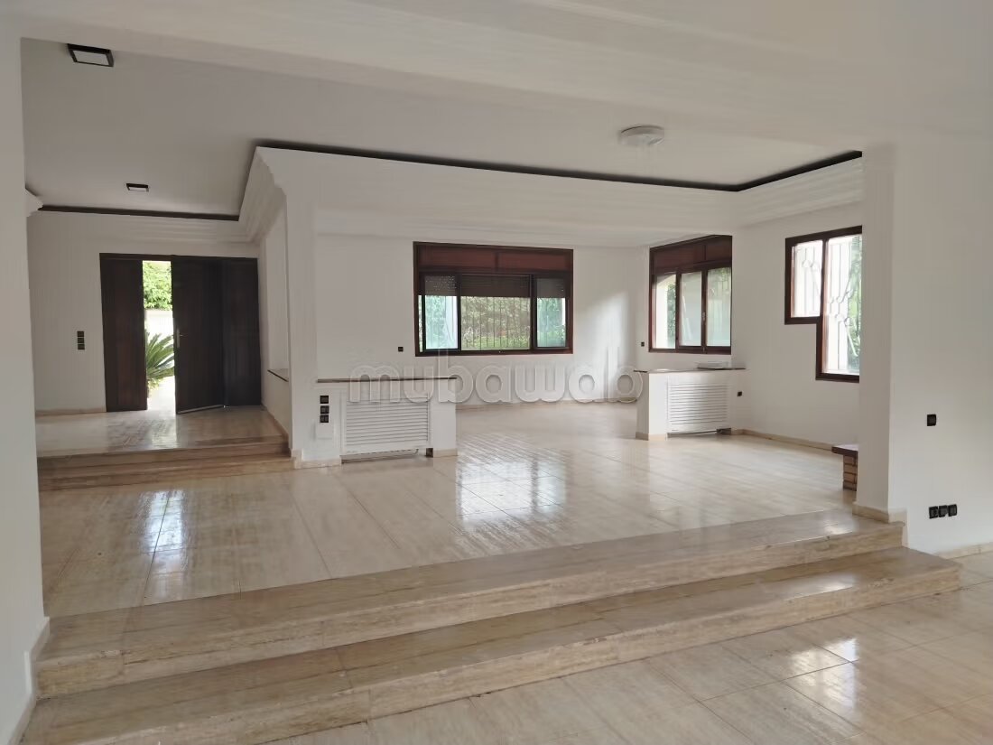 Villa 900 m² for rent in Hay Riad Rabat — Photo 10