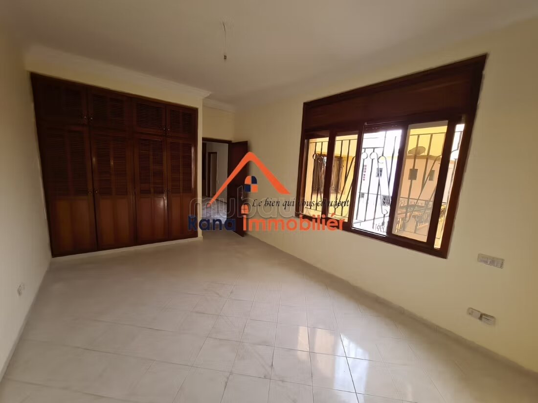 Villa 1000 m² for Rent in Rabat — Photo 22