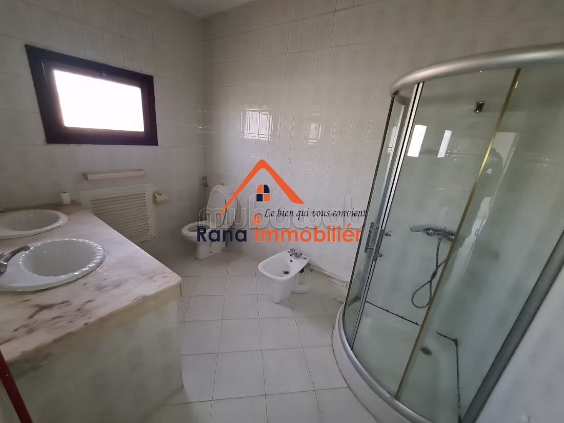 Villa 1000 m² for Rent in Rabat — Photo 31