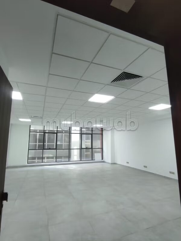 مكتب للإيجار في الدار البيضاء (سيدي مروّف) — Photo 11