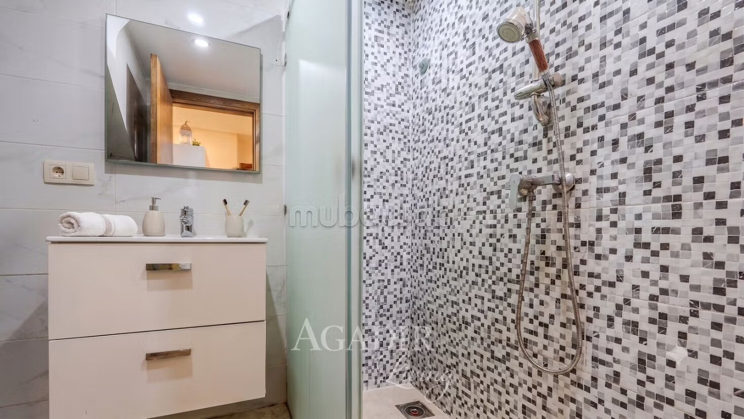Villa 130 m² for sale in Agadir — Photo 11