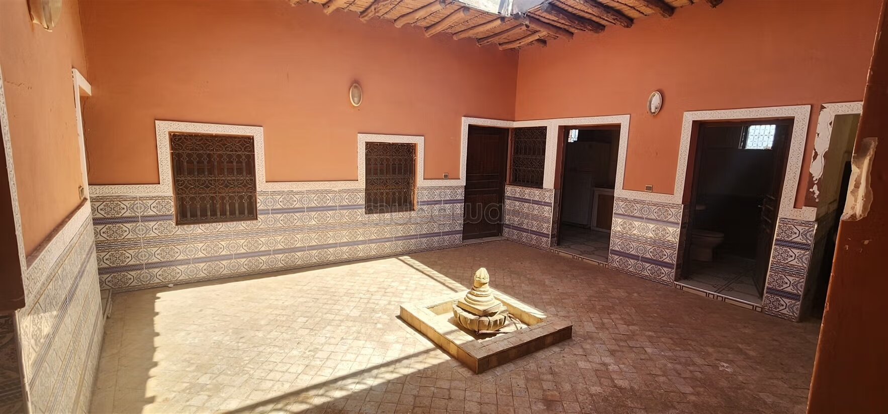 Hacienda Villa 300 m² for Sale in Marrakech (7 Bedrooms) — Photo 29