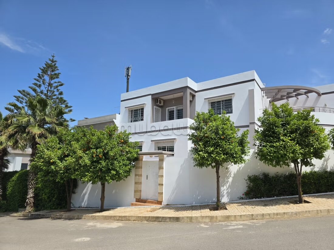 Villa 600 m² for sale in Meknes — Photo 4