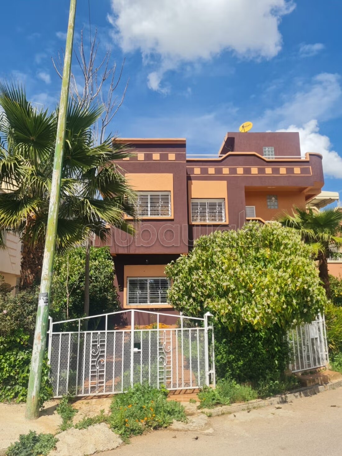 Villa à vendre à Meknès avec 3 chambres à Meknès
