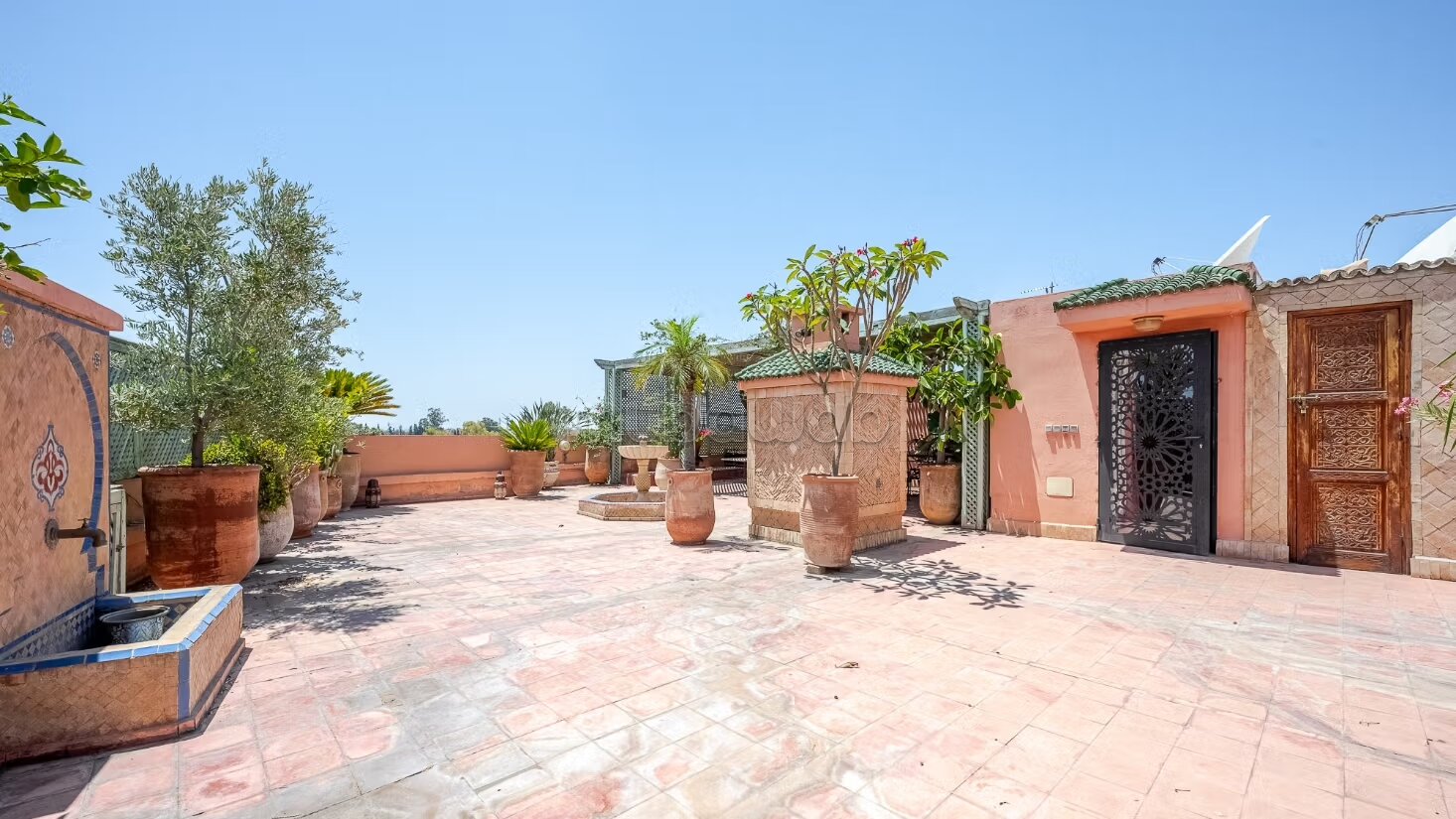 Apartment 220 m² for sale in Marrakech — Photo 8