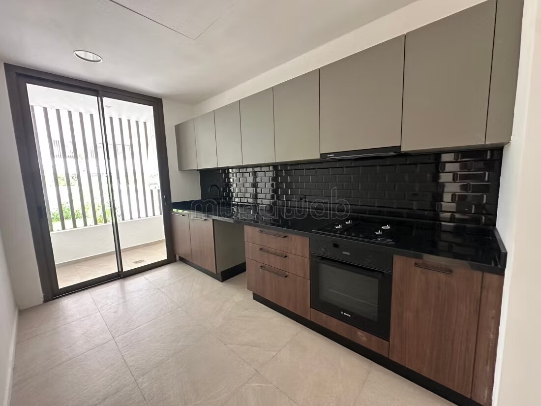 Apartment 160 m² for rent in Rabat – Souissi — Photo 7