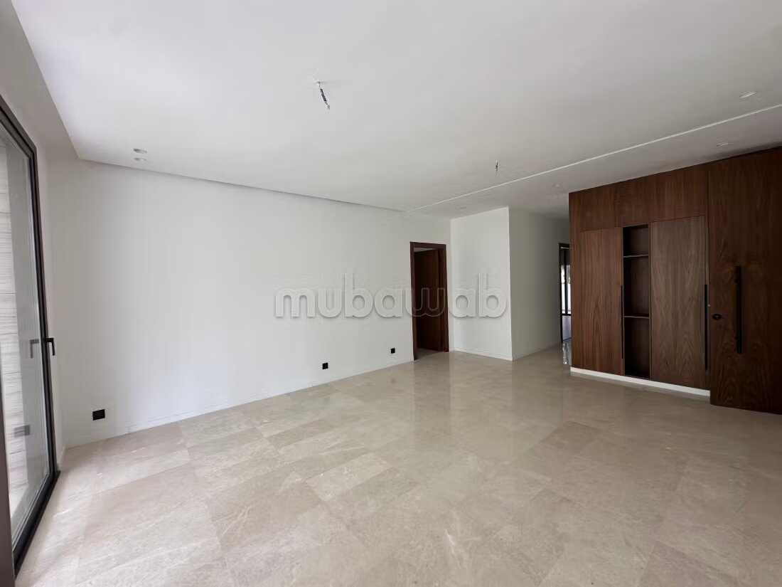 Apartment 160 m² for rent in Rabat – Souissi — Photo 8