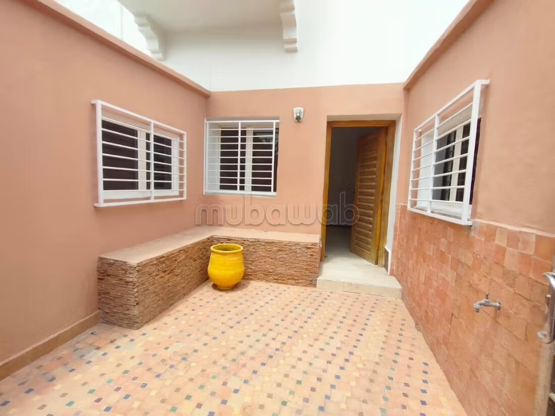 Villa 84 m² à louer à Casablanca à Casablanca