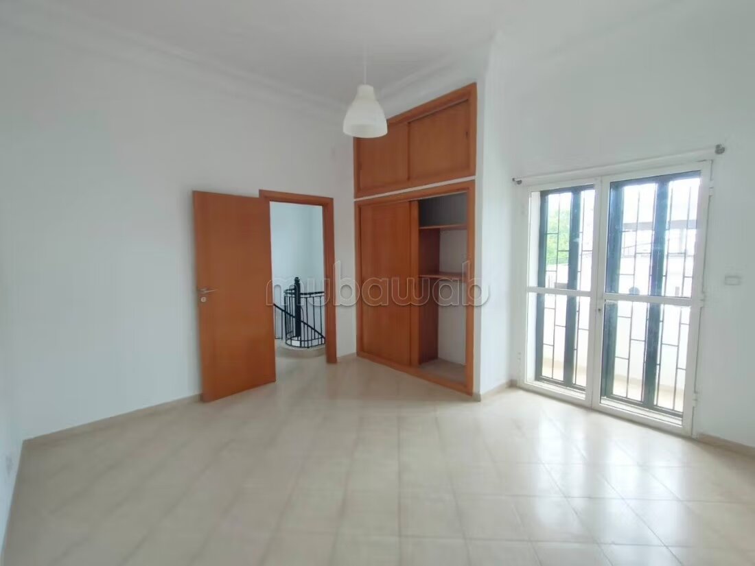 Villa 84 m² à louer à Casablanca — Photo 9