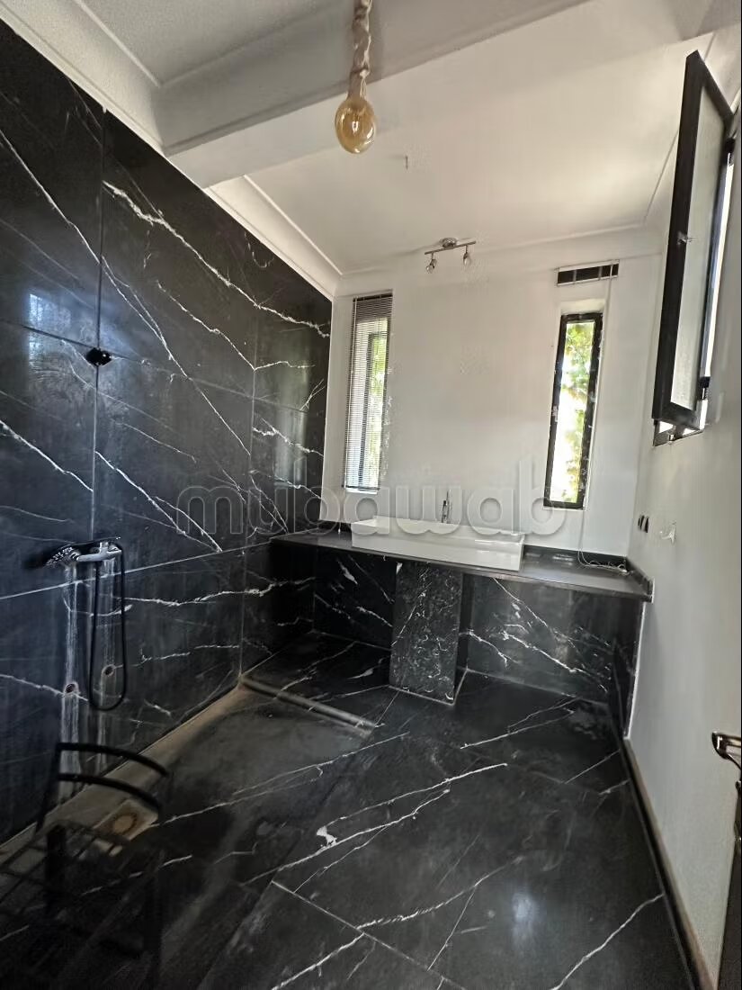 Villa 200 m² for rent in Marrakech — Photo 13