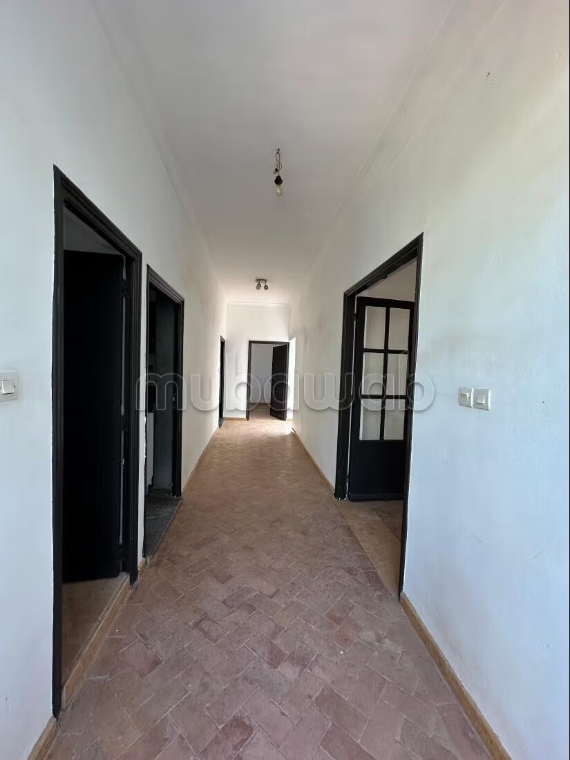 Villa 200 m² for rent in Marrakech — Photo 15