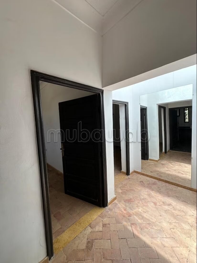 Villa 200 m² for rent in Marrakech — Photo 17