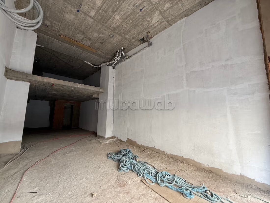 Bureau 95 m² à vendre à الدار البيضاء — Photo 3