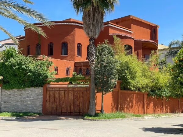 فيلا 805 م² للبيع في مكناس – حمريه — Photo 4