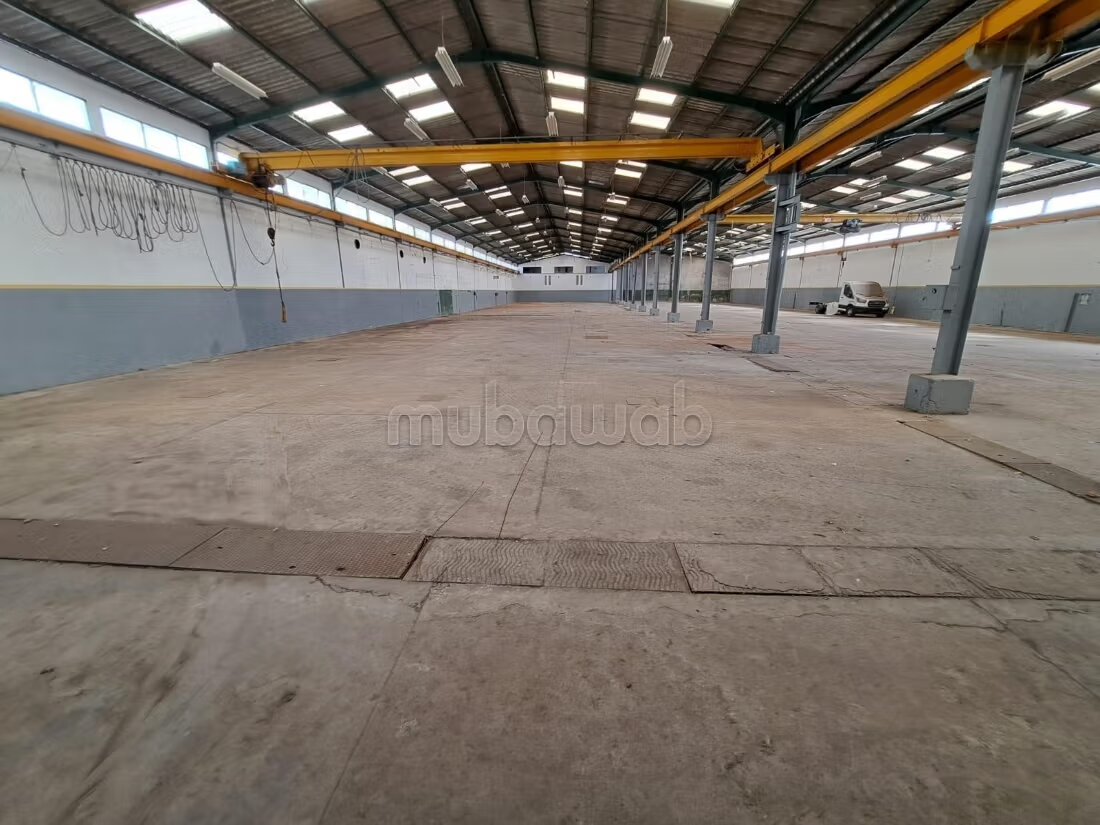 Bureau 2000 m² à louer à Rabat à Rabat