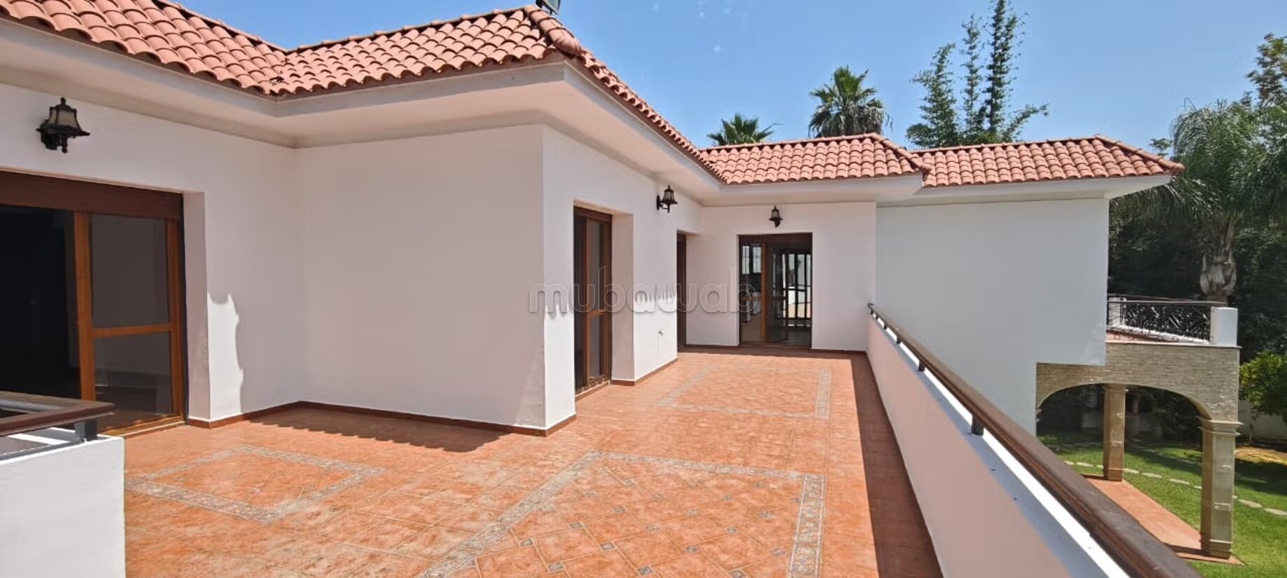 Villa 2000 m² à louer à Souissi, Rabat — Photo 9