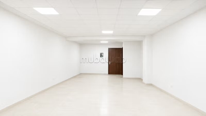 Bureau 54 m² à louer à الدار البيضاء — Photo 5