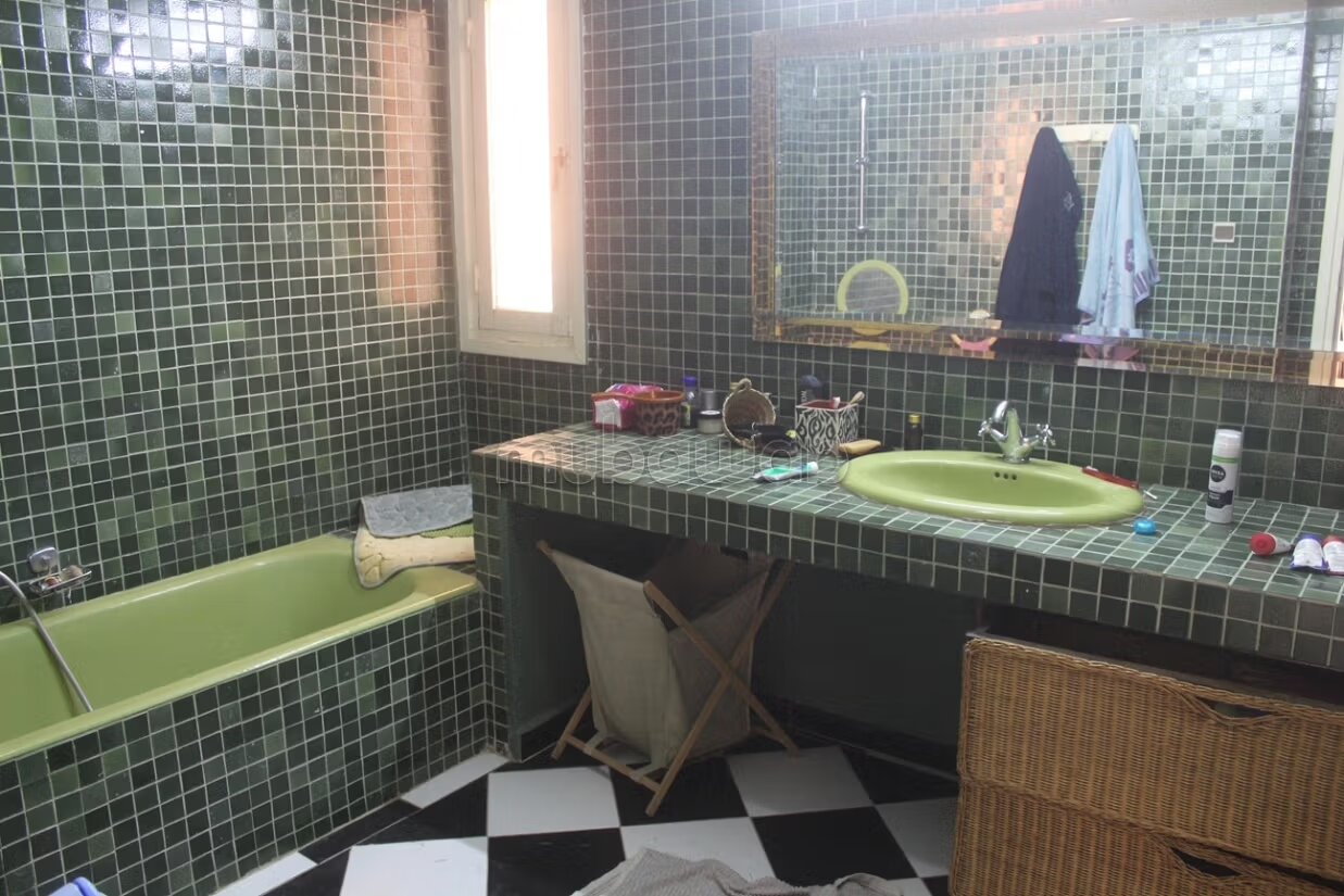 Empty Villa 800 m² for Rent in Marrakech — Photo 10