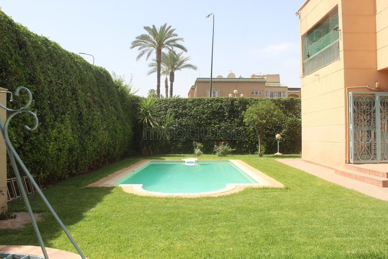 Empty Villa 800 m² for Rent in Marrakech — Photo 22