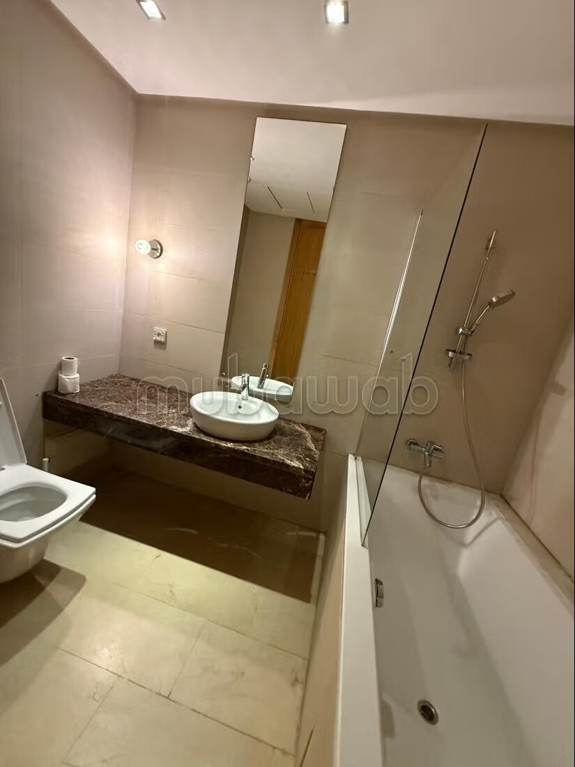 Apartment 143 m² for rent in Rabat – Souissi — Photo 10