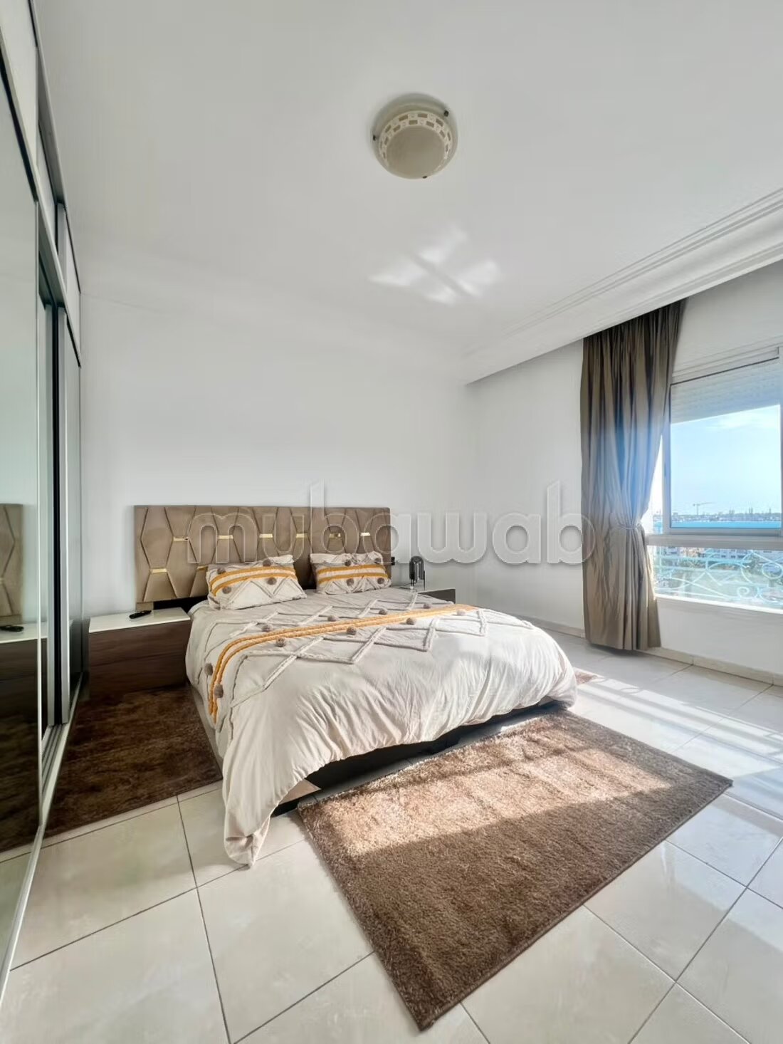 شقة 240 متر مربع للإيجار في الدار البيضاء (ثلاثي الذهب) — Photo 16
