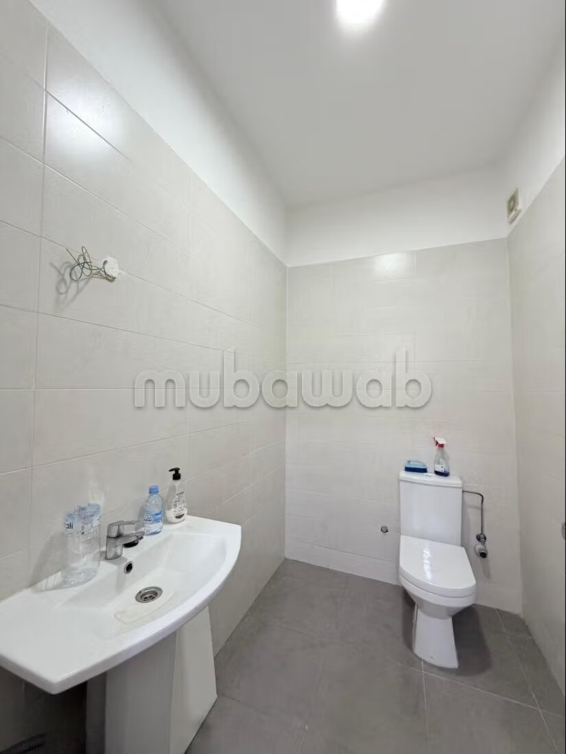 مكتب للإيجار في طنجة — Photo 10