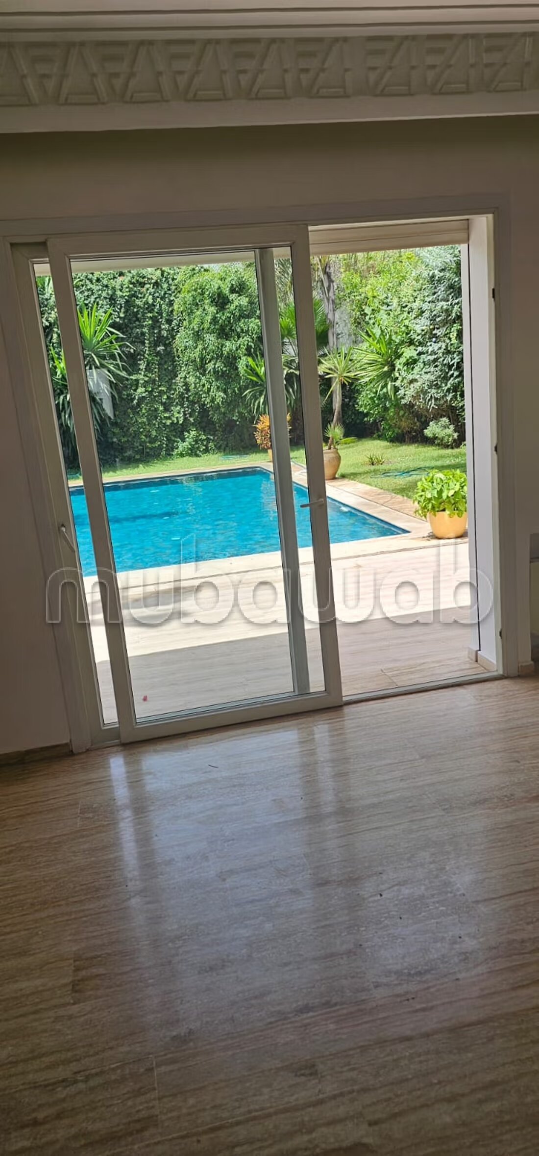 Villa 500 m² à louer à Casablanca — Photo 4