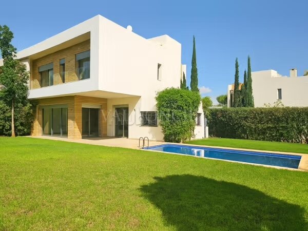 Villa 500 m² à louer à Casablanca — Photo 16