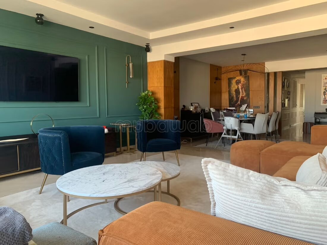 4-Bedroom Apartment for Rent in Casablanca à Casablanca