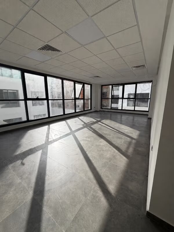 Bureau 100 m² à louer à Casablanca — Photo 11
