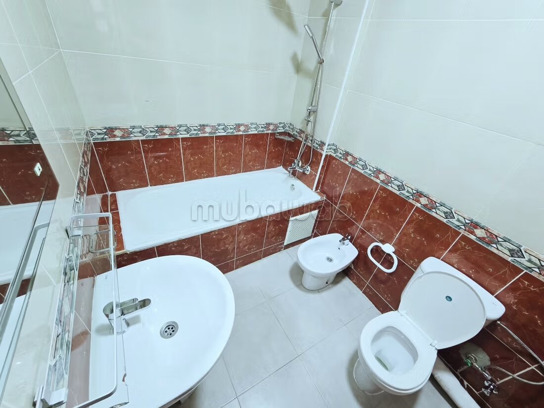 Appartement 180 m² à louer à الدار البيضاء — Photo 13
