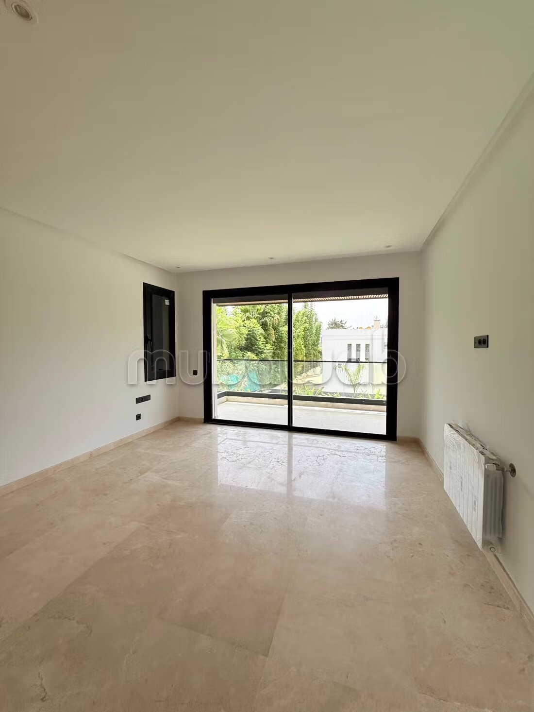 Villa 900 m² à louer à Rabat – Souissi — Photo 6
