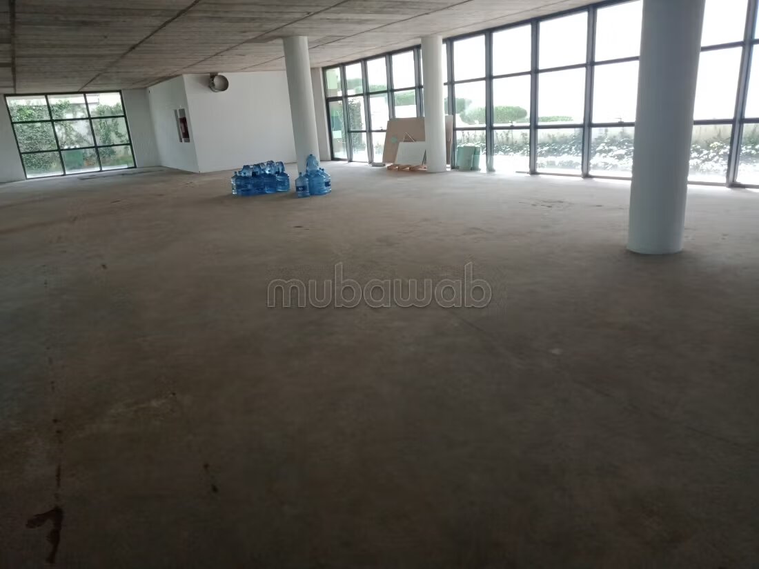 Office 1000 m² for rent in Souissi, Rabat — Photo 5
