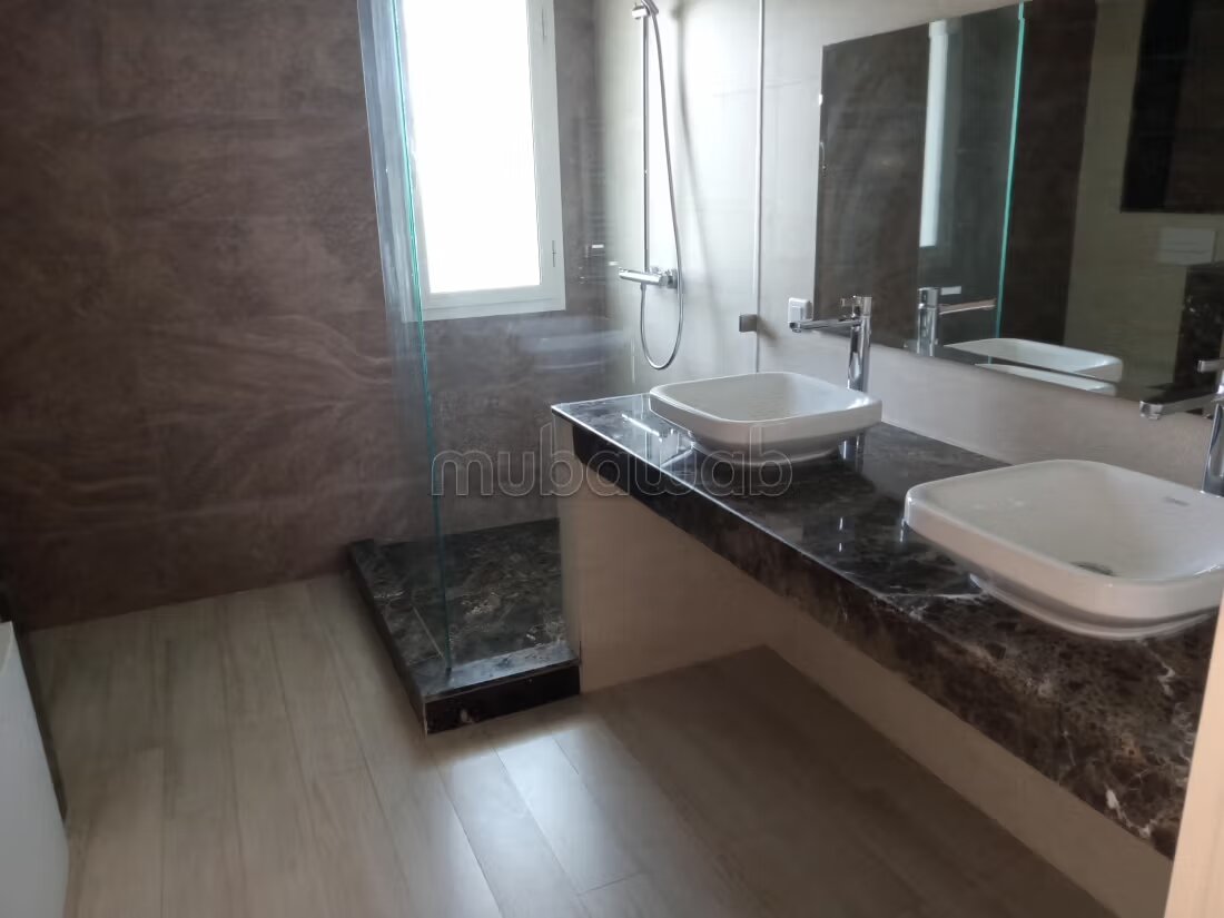 Office 1000 m² for rent in Souissi, Rabat — Photo 10