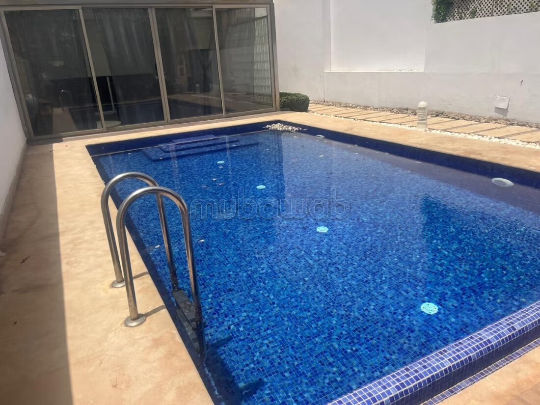 Villa haut standing 250 m² à louer à Casablanca — Photo 3