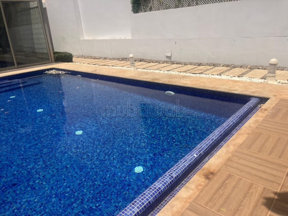 Villa haut standing 250 m² à louer à Casablanca — Photo 4