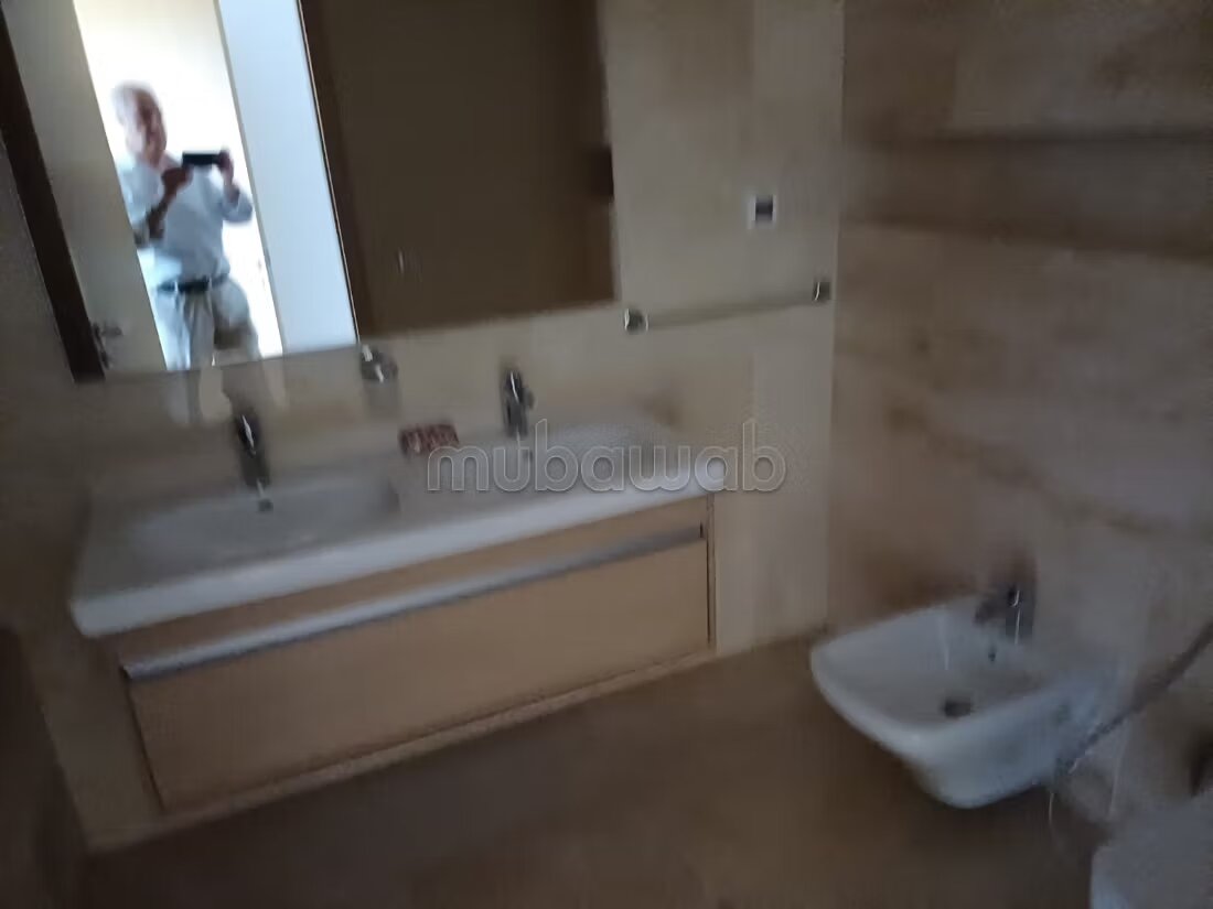 Appartement 130 m² à louer à Rabat – Souissi — Photo 4