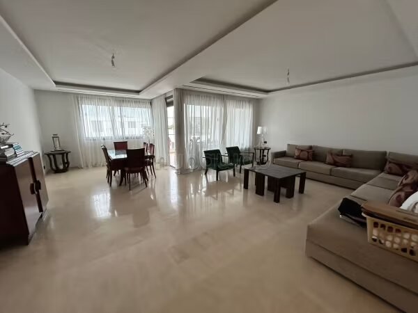 Appartement 135 m² à louer à Rabat (Souissi) — Photo 18