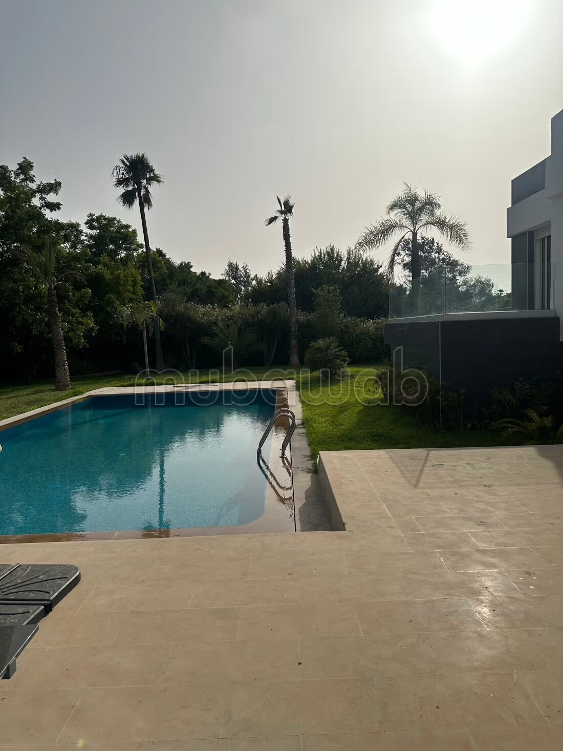 Villa 2500 m² à louer à Rabat (Souissi) — Photo 2