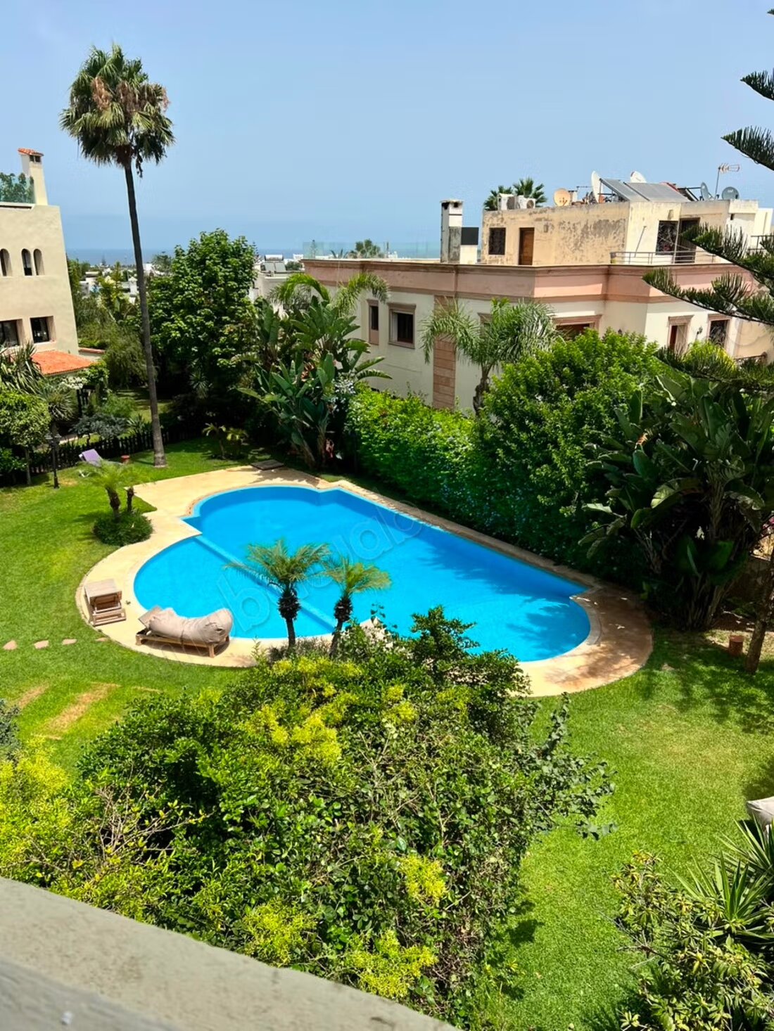 Apartment 200 sqm for Rent in الدار البيضاء — Photo 6
