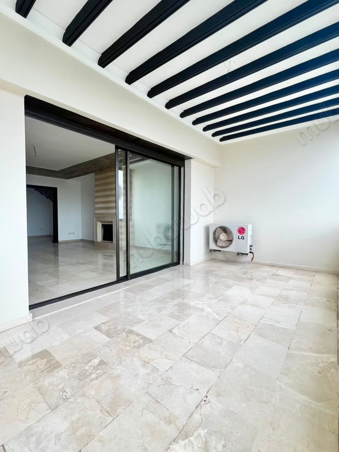 Apartment 200 sqm for Rent in الدار البيضاء — Photo 13