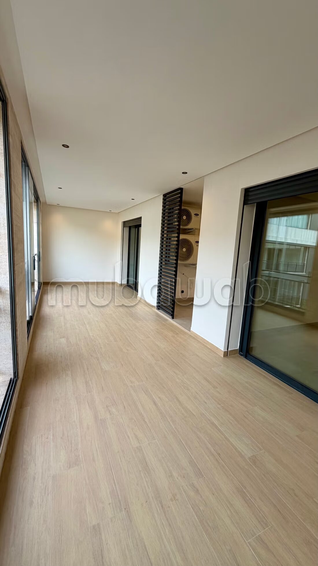200 m² Apartment for Rent in Souissi, Rabat — Photo 4