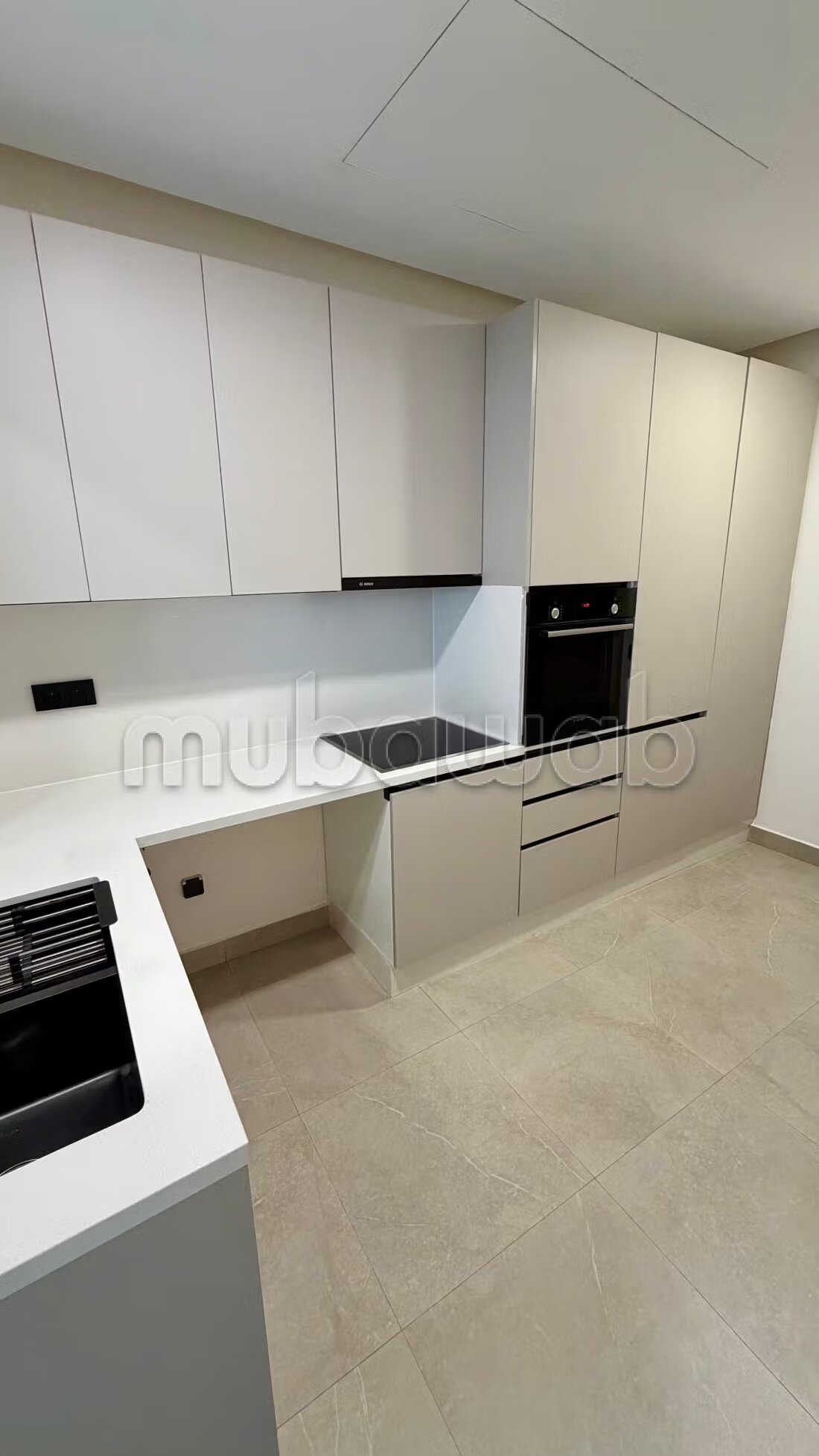 200 m² Apartment for Rent in Souissi, Rabat — Photo 7