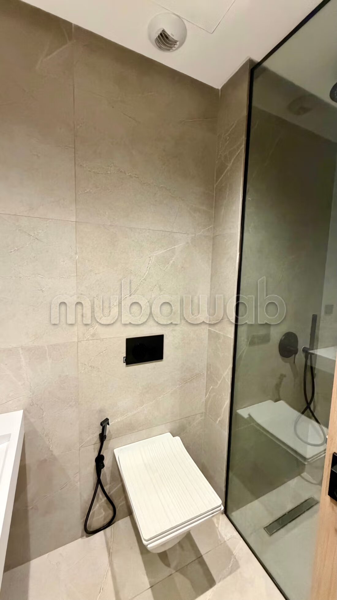 200 m² Apartment for Rent in Souissi, Rabat — Photo 18