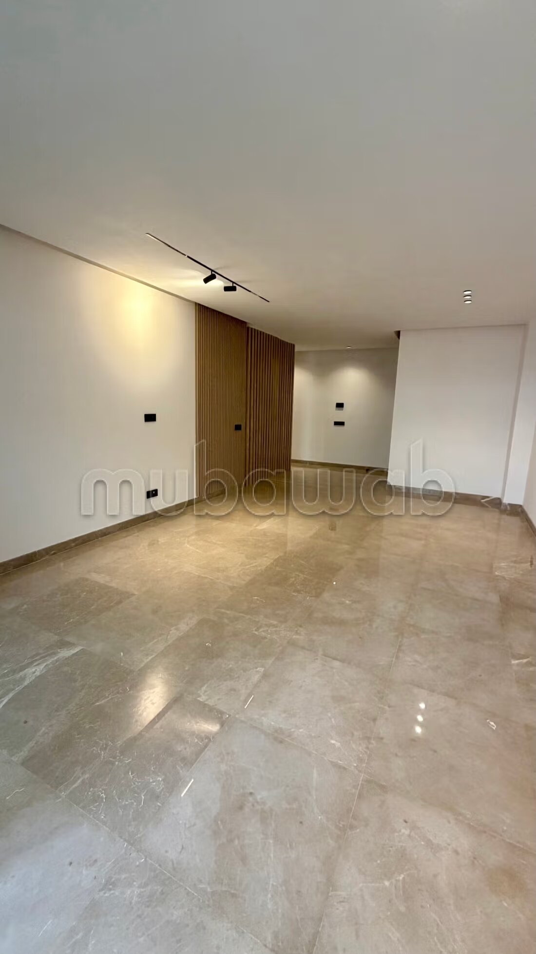 200 m² Apartment for Rent in Souissi, Rabat — Photo 21