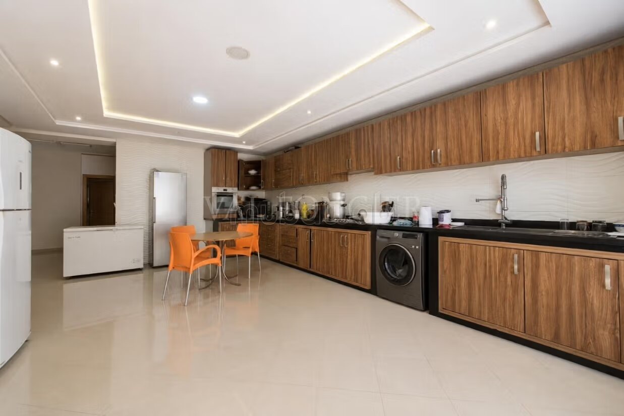 Villa 570 m² for sale in Casablanca - Bouskoura — Photo 11